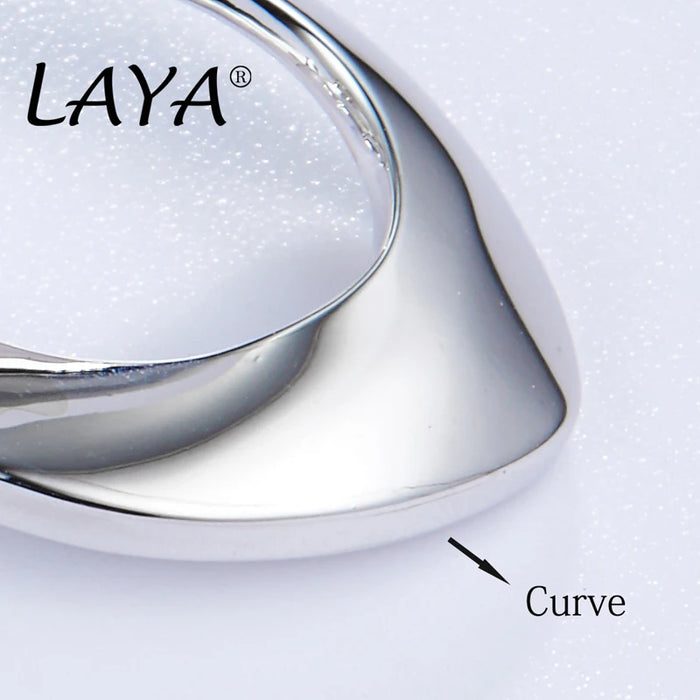 LAYA Ohrhänger für Damen – personalisiertes Design in ovaler Form aus 925er Sterlingsilber – Luxusschmuck für den Trend zum Muttertag 2022