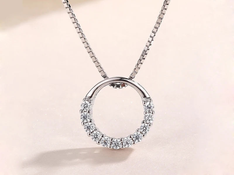 Elegante Halskette aus 925er Sterlingsilber mit rundem Zirkon und Schlüsselbeinkette für Damen