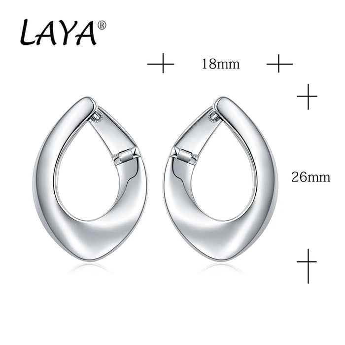 LAYA Ohrhänger für Damen – personalisiertes Design in ovaler Form aus 925er Sterlingsilber – Luxusschmuck für den Trend zum Muttertag 2022