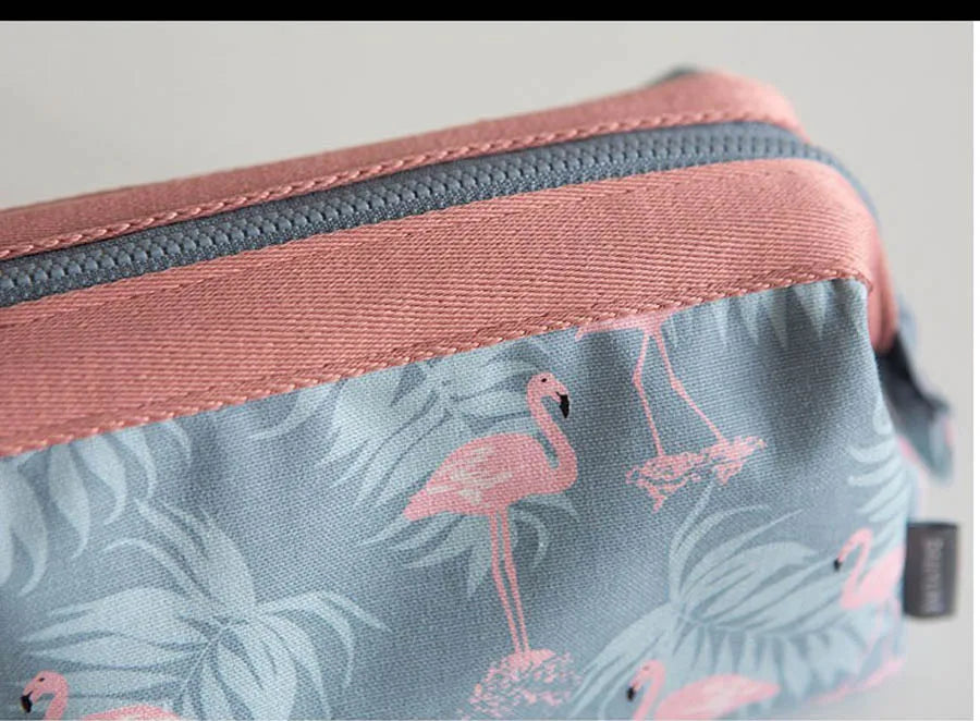 Nouvelle trousse à maquillage étanche Flamingo tendance pour femmes, trousse de voyage de maquillage et de toilette, trousse de maquillage Portable pour esthéticienne