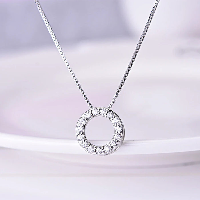 Elegante Halskette aus 925er Sterlingsilber mit rundem Zirkon und Schlüsselbeinkette für Damen