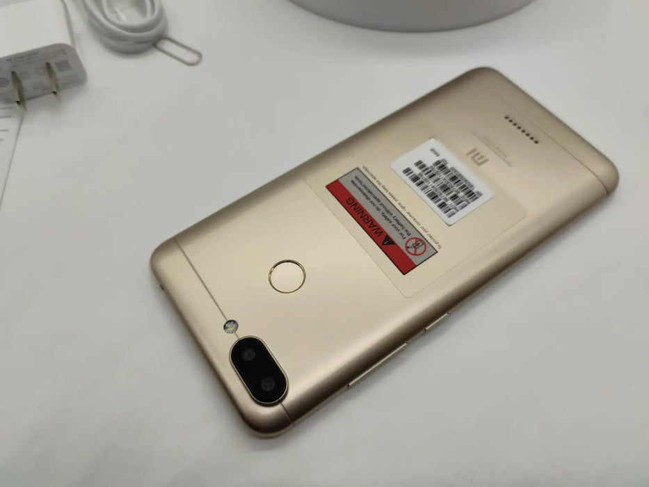 Smartphone Xiaomi Redmi 6 - Téléphone portable d'occasion avec plein écran 5,45" et reconnaissance faciale AI