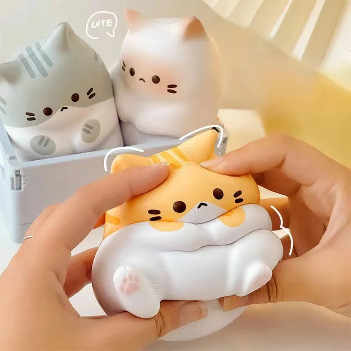 Charmante boule de câlin anti-stress en forme de chat de dessin animé 2025, décoration mignonne pour la maison et le bureau