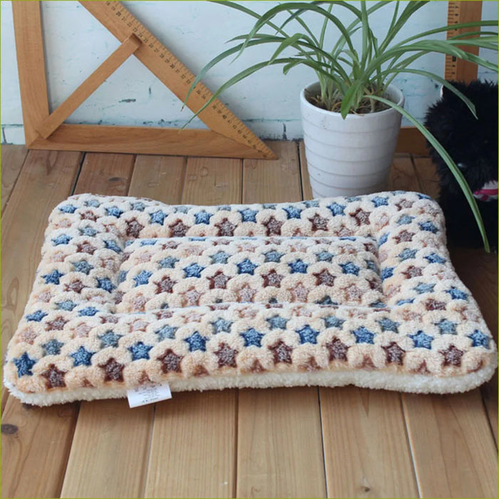 Cama de franela para perros y gatos: colchoneta gruesa para dormir y manta para cachorros y gatitos, adecuada tanto para perros pequeños como grandes