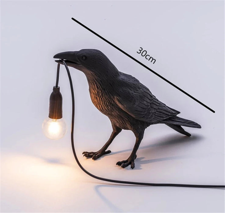 Lámpara de mesa nórdica Lucky Bird - Iluminación creativa de animales de resina para dormitorio y sala de estar