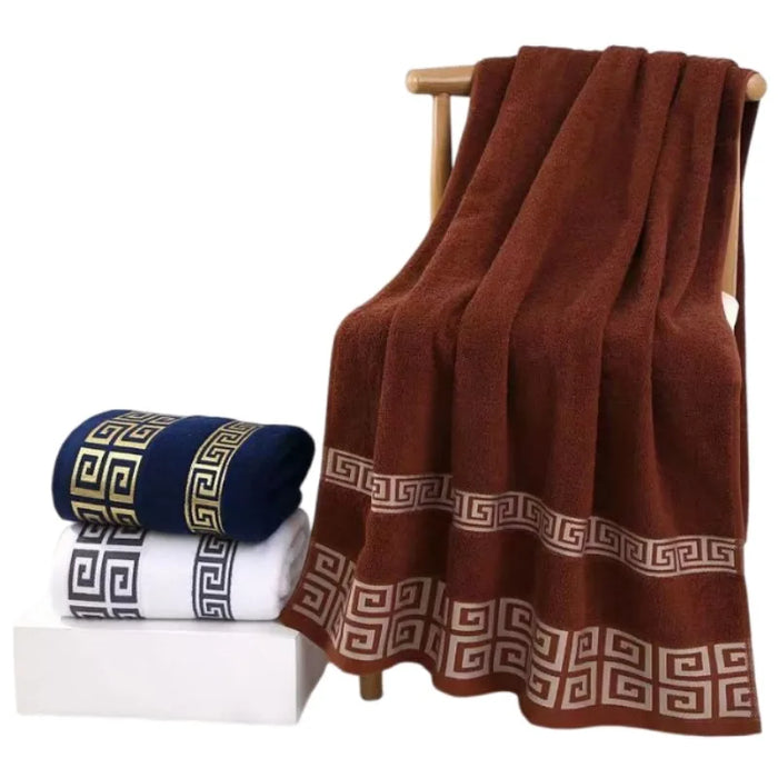 Grande serviette de douche brodée en coton luxueux - 70x140 cm en marron, bleu ou blanc