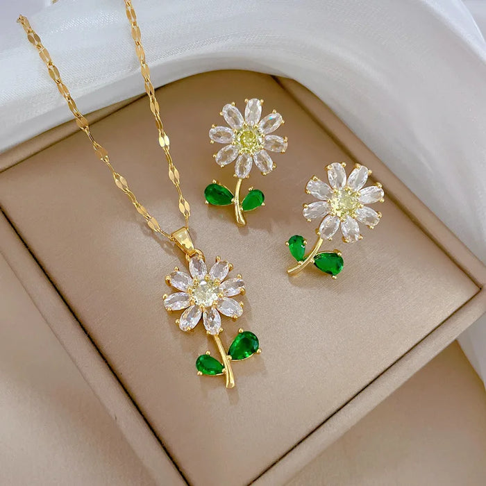 Elegant Green Petal Flower Jewelry Set with Necklace and Earrings - Lightweight Luxury Sunflower Design in Stainless Steel