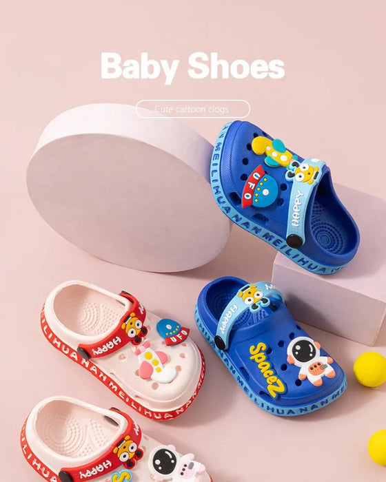 Lindos zapatos de jardín para niños de EVA: zapatillas de playa de dibujos animados para niños pequeños, sandalias de verano de alta calidad, zapatillas suaves para exteriores para niños