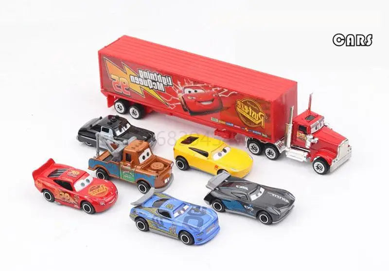 Disney Pixar Cars 3 6–7-teiliges Spielzeugset – enthält Lightning McQueen und Jackson Storm 1:55 Druckgussmodelle