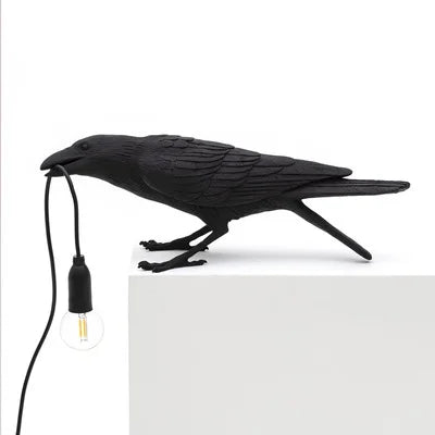 Lámpara de mesa nórdica Lucky Bird - Iluminación creativa de animales de resina para dormitorio y sala de estar