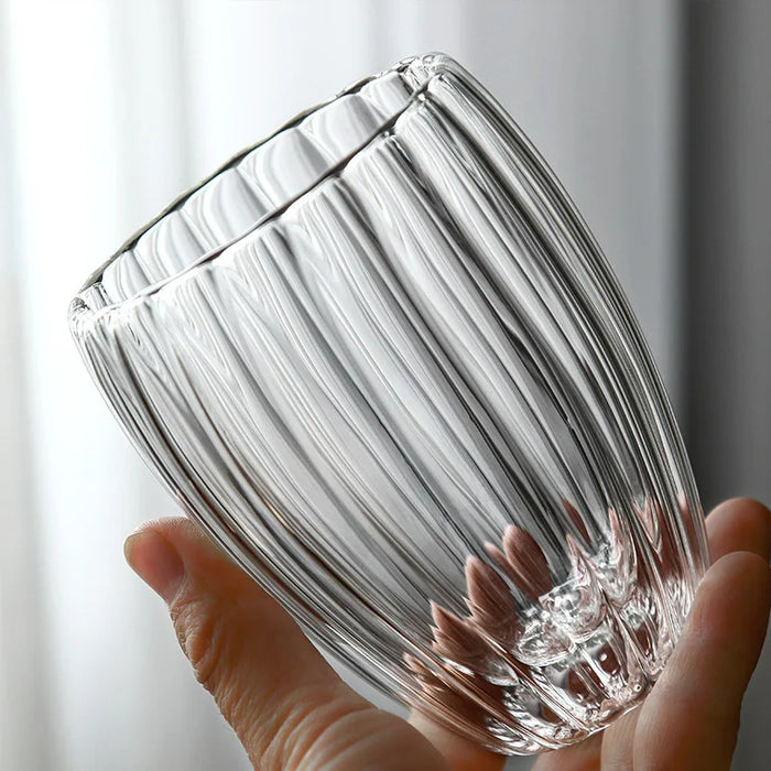 Grande tasse en verre borosilicate à double paroi rayée – Transparente et résistante à la chaleur pour le thé, le lait, les jus, le café, l'eau, le whisky et l'espresso