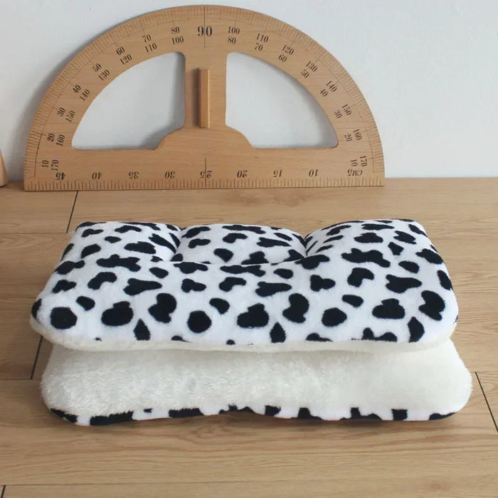 Cama de franela para perros y gatos: colchoneta gruesa para dormir y manta para cachorros y gatitos, adecuada tanto para perros pequeños como grandes