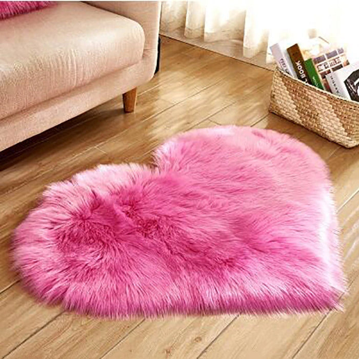 Tapis en peluche en forme de cœur 2024 – Tapis charmant et confortable pour chambre à coucher et salon, idéal pour les rebords de fenêtre et la décoration de la maison