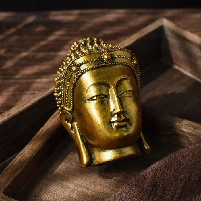 Elegant Gold Buddha Skulptur i Resin - Inomhus Feng Shui Figur för Heminredning och Gåvor