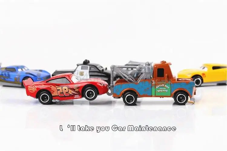 Disney Pixar Cars 3 6–7-teiliges Spielzeugset – enthält Lightning McQueen und Jackson Storm 1:55 Druckgussmodelle