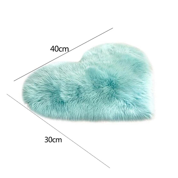 Tapis en peluche en forme de cœur 2024 – Tapis charmant et confortable pour chambre à coucher et salon, idéal pour les rebords de fenêtre et la décoration de la maison