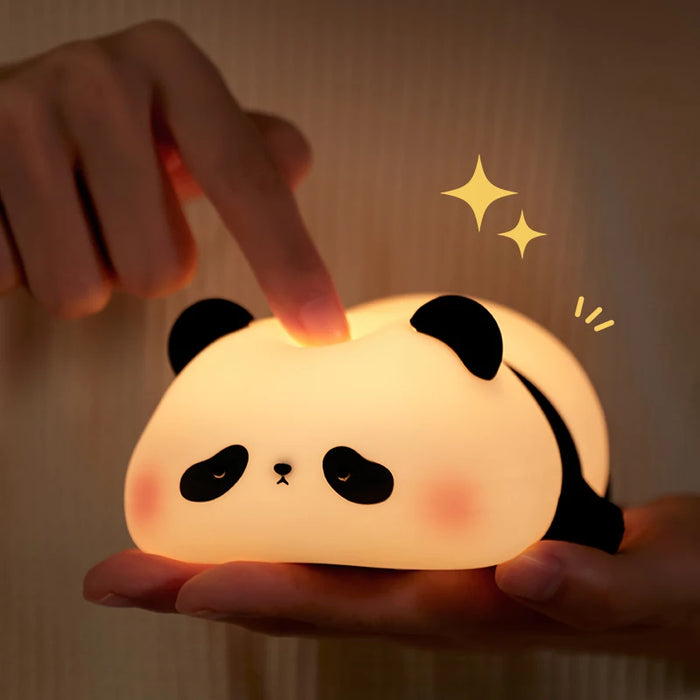 Cozy Panda Nachtlampe – Stilvolle LED-Beleuchtung für Kinder- und Schlafzimmer