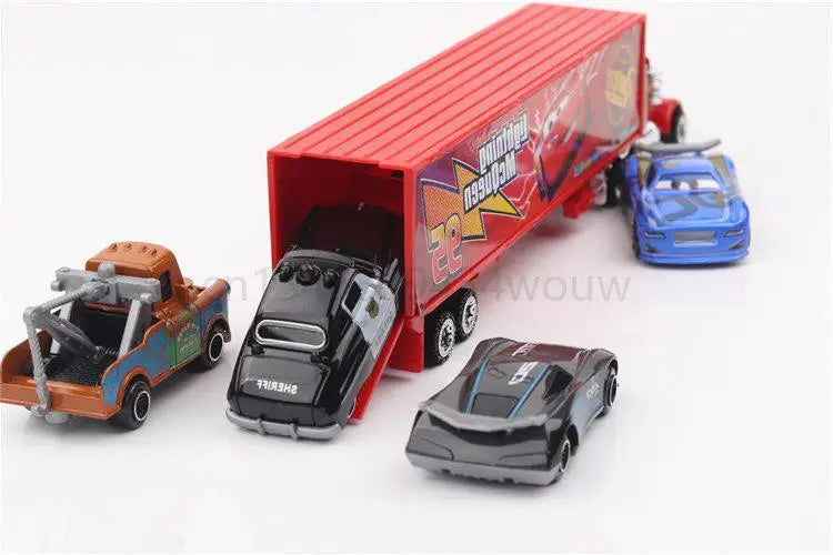 Disney Pixar Cars 3 6–7-teiliges Spielzeugset – enthält Lightning McQueen und Jackson Storm 1:55 Druckgussmodelle