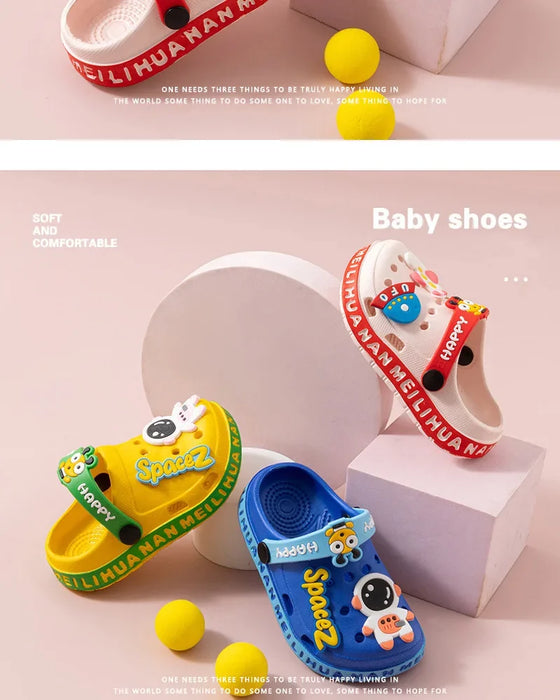 Lindos zapatos de jardín para niños de EVA: zapatillas de playa de dibujos animados para niños pequeños, sandalias de verano de alta calidad, zapatillas suaves para exteriores para niños